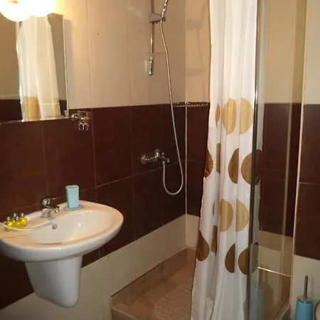 מלון דירות Guest Dental Space