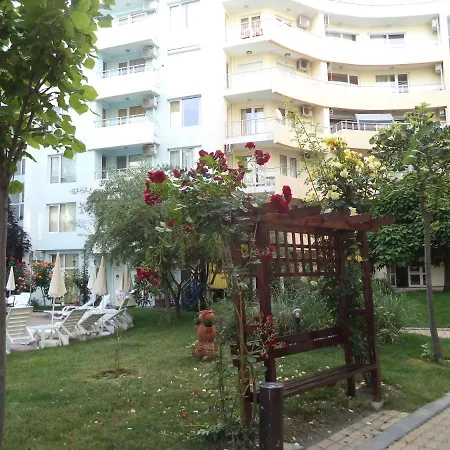 מלון דירות Guest Dental Space