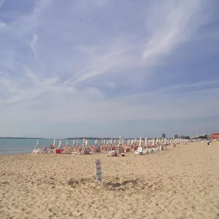 Апарт-отель Guest Dental Space