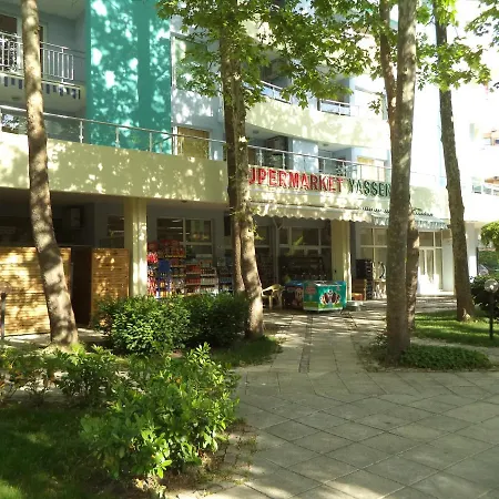Апартхотел Guest Dental Space 3*